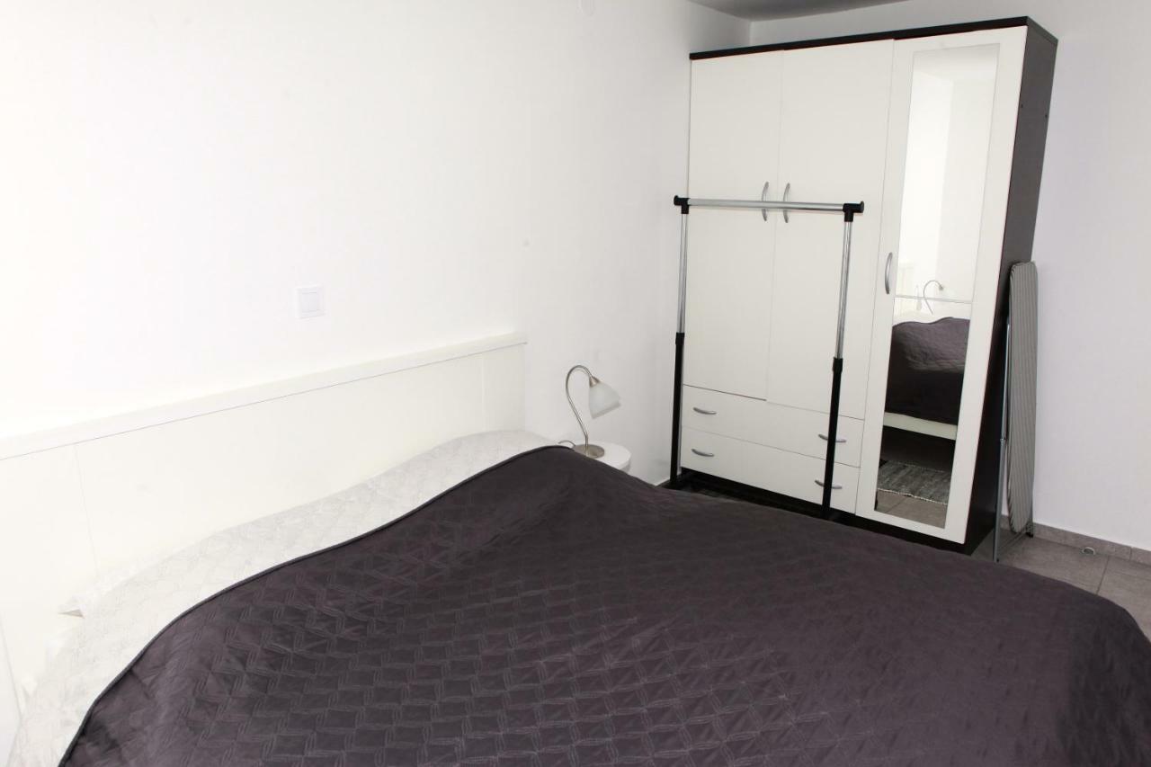 Apartman Kupa คาร์โลวัตส์ ภายนอก รูปภาพ