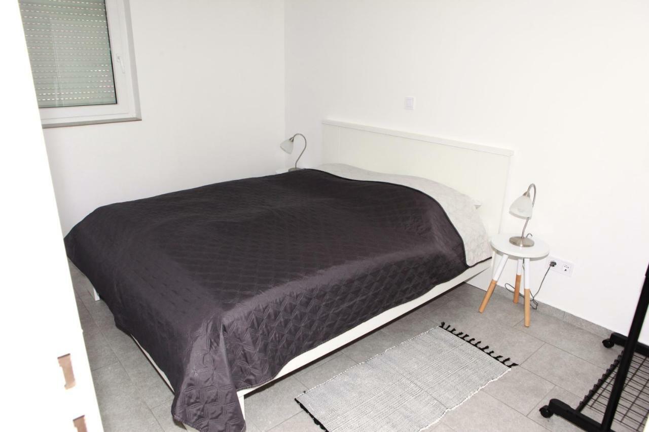 Apartman Kupa คาร์โลวัตส์ ภายนอก รูปภาพ
