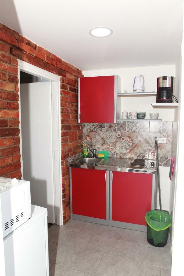 Apartman Kupa คาร์โลวัตส์ ภายนอก รูปภาพ