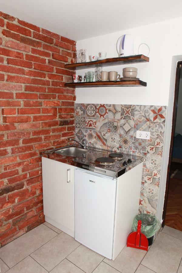 Apartman Kupa คาร์โลวัตส์ ภายนอก รูปภาพ
