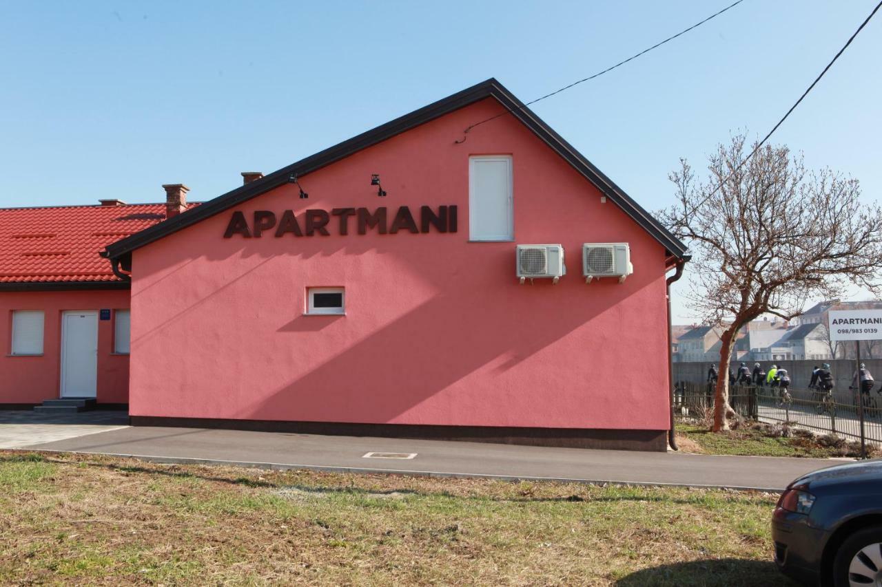 Apartman Kupa คาร์โลวัตส์ ภายนอก รูปภาพ