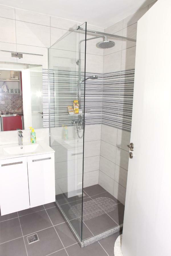 Apartman Kupa คาร์โลวัตส์ ภายนอก รูปภาพ